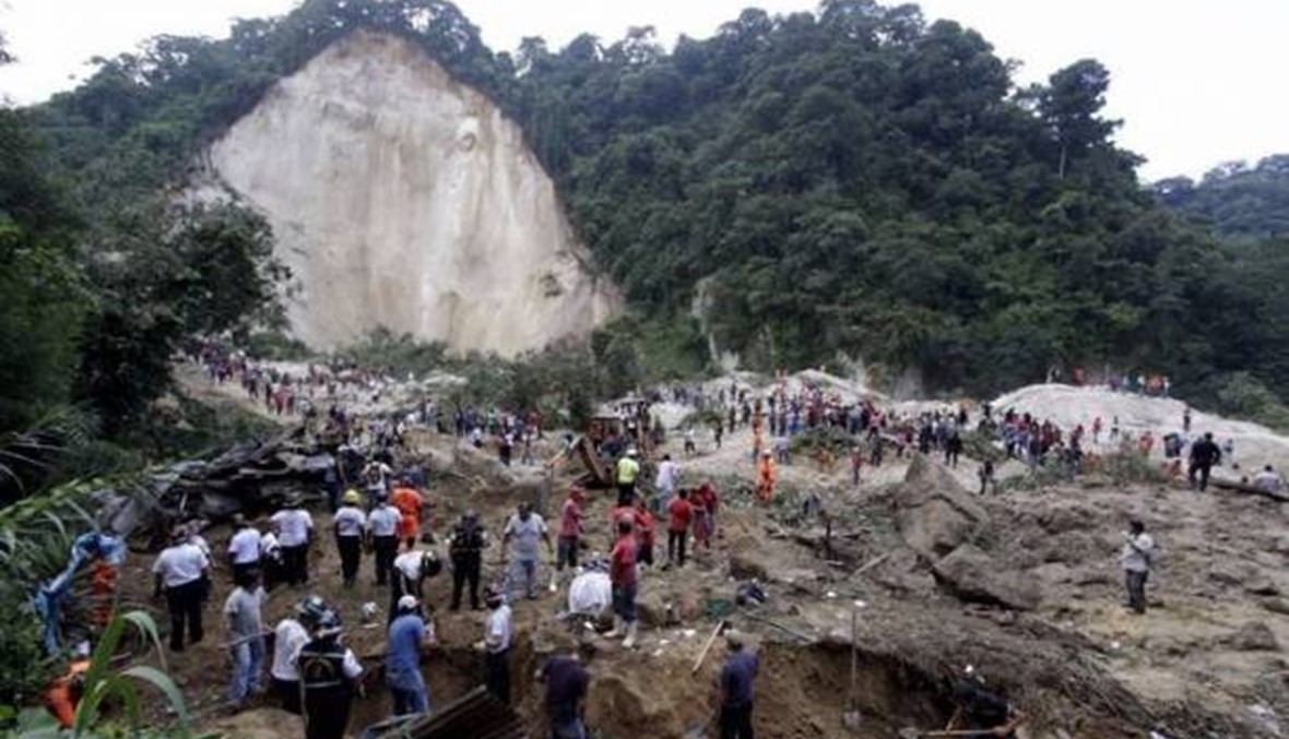 مقتل 220 وفقدان 350 في حادث انهيار أرضي في غواتيمالا
