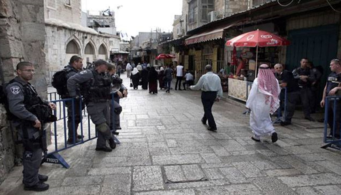 رفع القيود على دخول المصلّين الفلسطينيين المسجد الأقصى مواجهات الضفة مستمرة والسلطة تريد تسوية جذرية