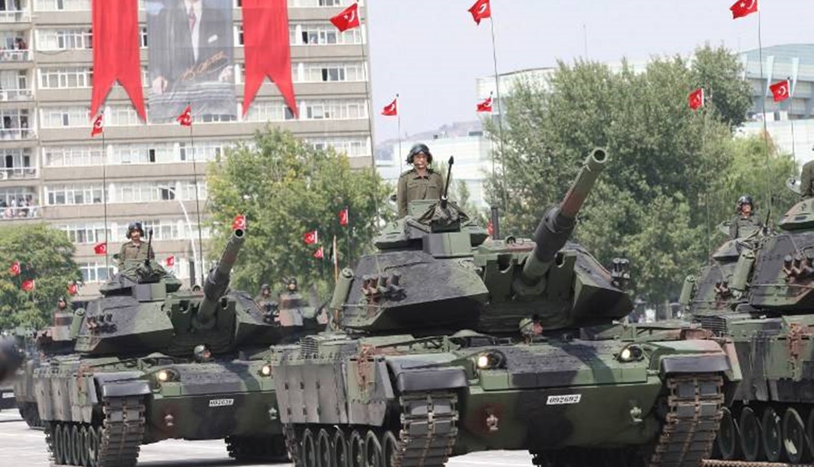 داود اوغلو: الجيش التركي ضرب المقاتلين الأكراد في سوريا "مرتين"