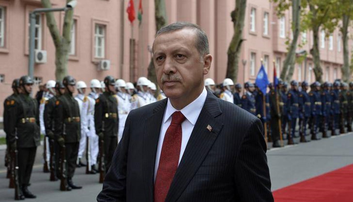 أردوغان ... بين "عدالة" الدستور و"تنمية" السلطة