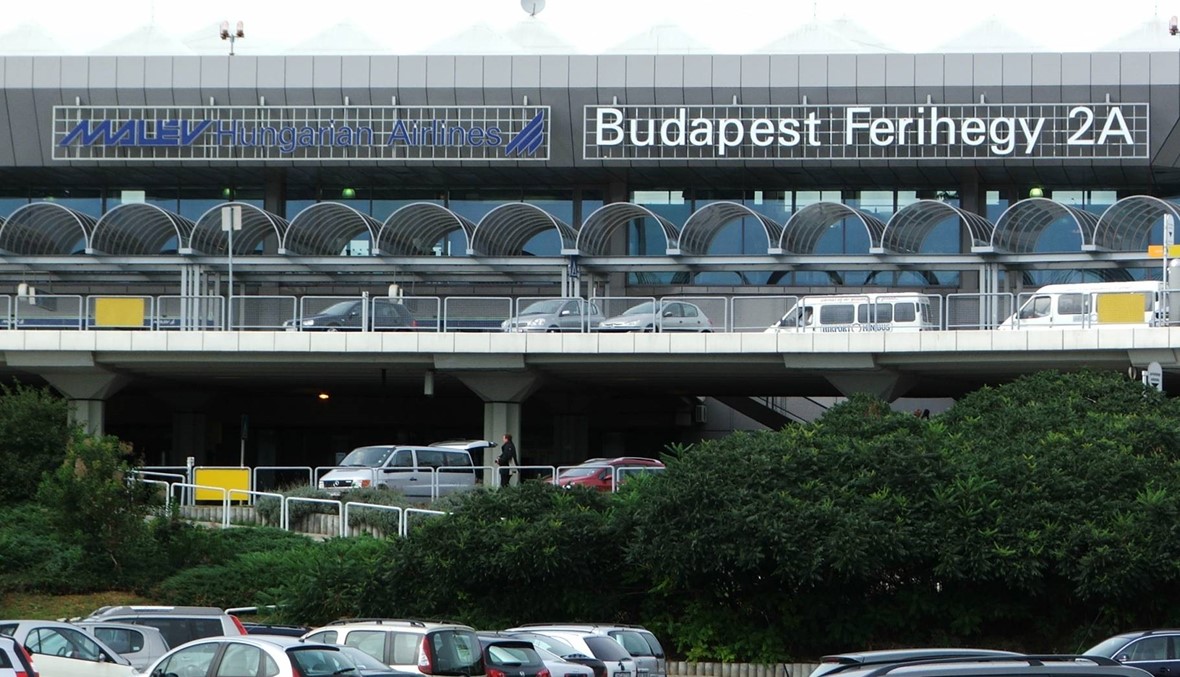 لماذا توقفت رحلات المغادرة في مطار بودابست؟