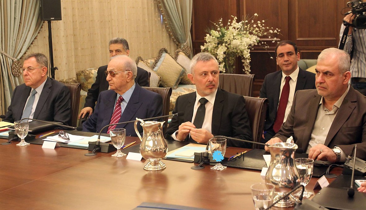 السنيورة في الجلسة العاشرة من الحوار: الرئيس التوافقي لاسترداد الثقة بين اللبنانيين