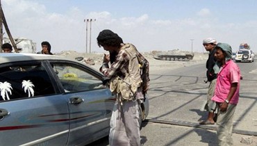 الحوثيون يشرعون في محاكمة هادي و"القاعدة" تسيطر على مدن في أبين