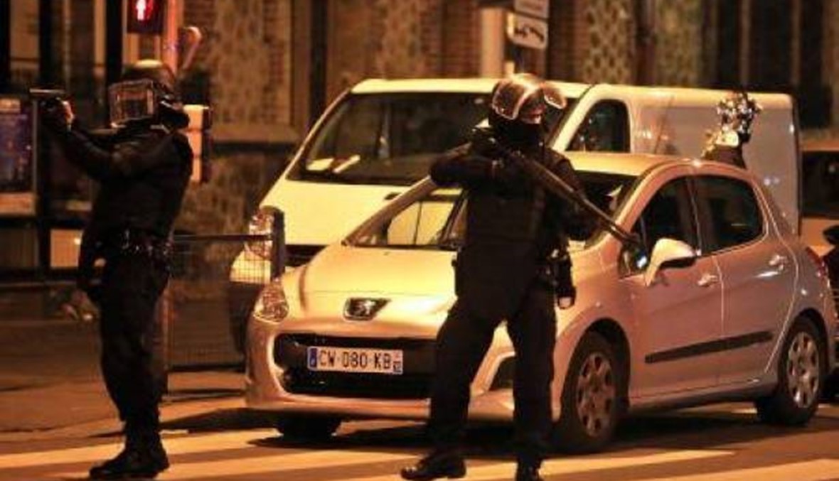 فرنسا تغلق ثلاثة مساجد بتهمة نشر التطرف في اجراء غير مسبوق