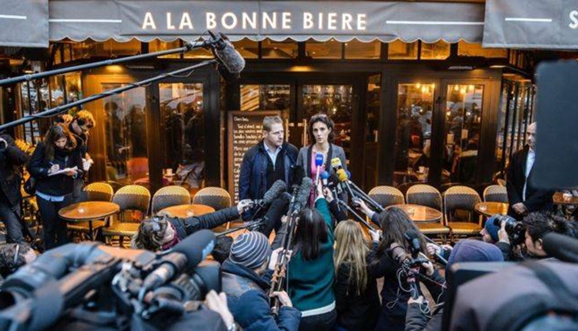 بالصوَر- مقهى باريسي يفتح أبوابه بعد هجوم "داعش"