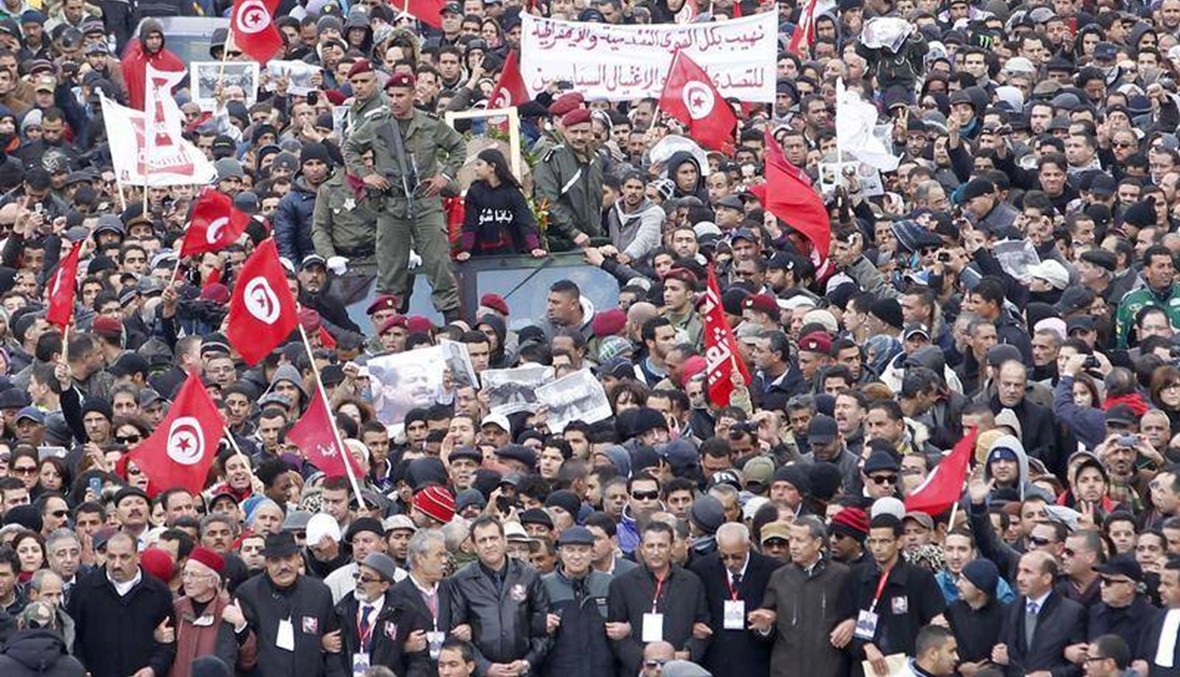 الربيع العربي: انتقال ناجح في تونس انما حروب وقمع في دول أخرى