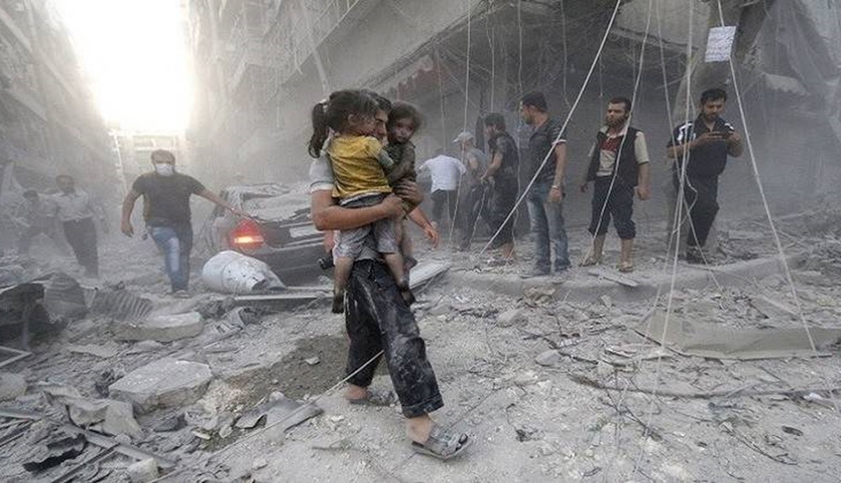 مقتل عشرين مدنيا بينهم 7 اطفال في غارة للنظام على الغوطة الشرقية