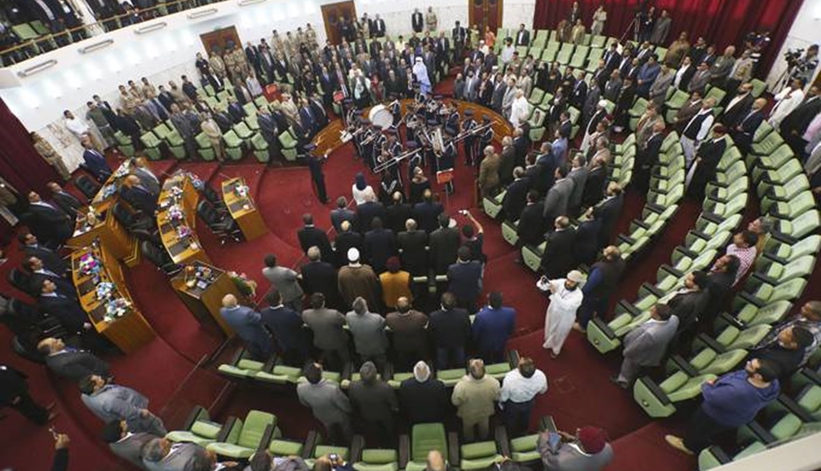 البرلمان الليبي المعترف به يرفض منح الثقة لحكومة الوفاق الوطني