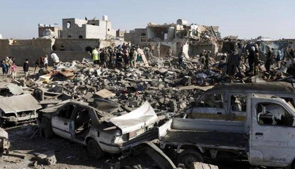 8 قتلى بتفجير سيارة يقودها انتحاري قرب قصر الرئاسة اليمنية في عدن
