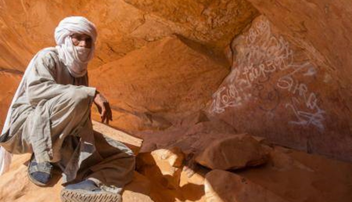 بالصوَر- التخريب يطال رسوم ما قبل التاريخ في جبال اكاكوس الليبية