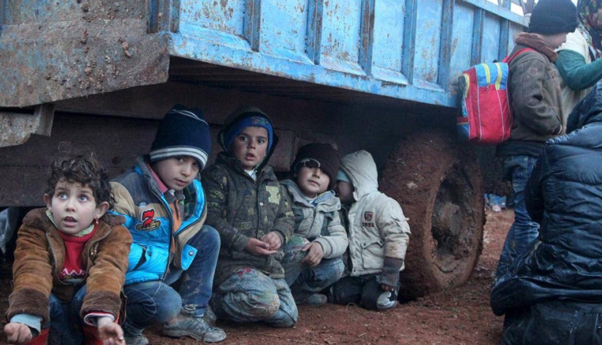 النازحون السوريون الجدد ينامون في العراء تحت الشجر... تركيا أمام خيارين