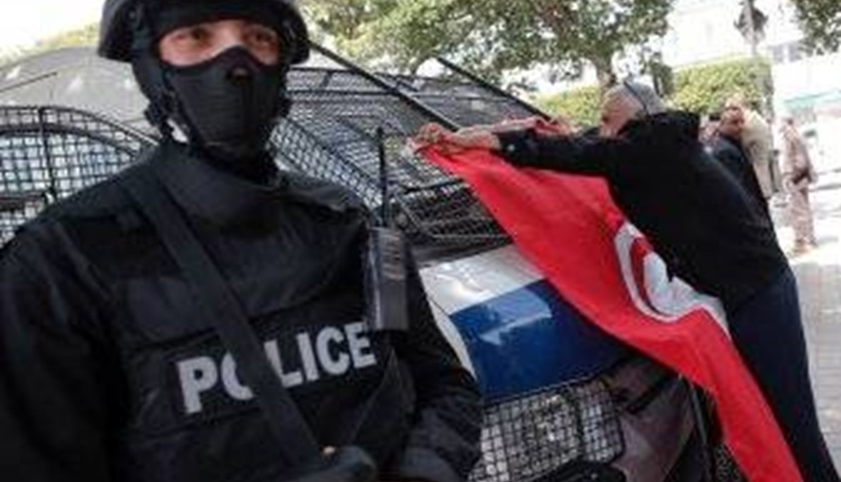 تونس تستعد لتداعيات تدخل عسكري دولي محتمل في جارتها ليبيا