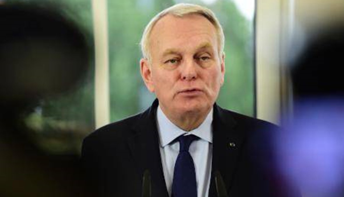 وزير الخارجية الفرنسي يشيد بـ"شجاعة" الألمان في ملف اللاجئين