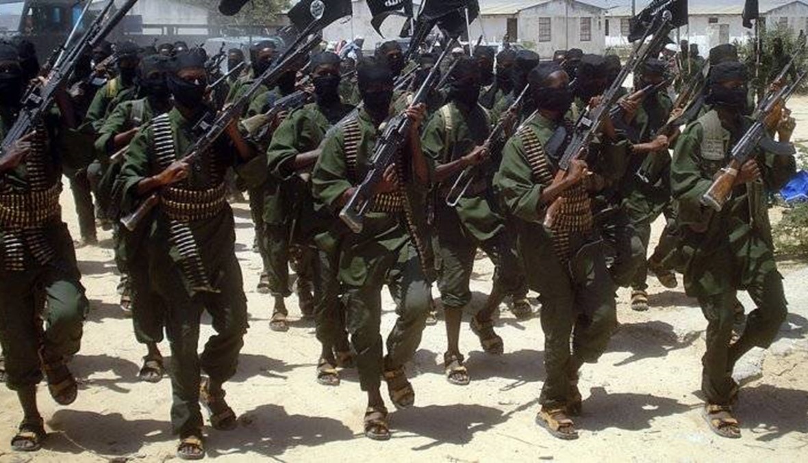 30 قتيلاً على الأقل في جنوب الصومال... و"حركة الشباب" تتبنّى