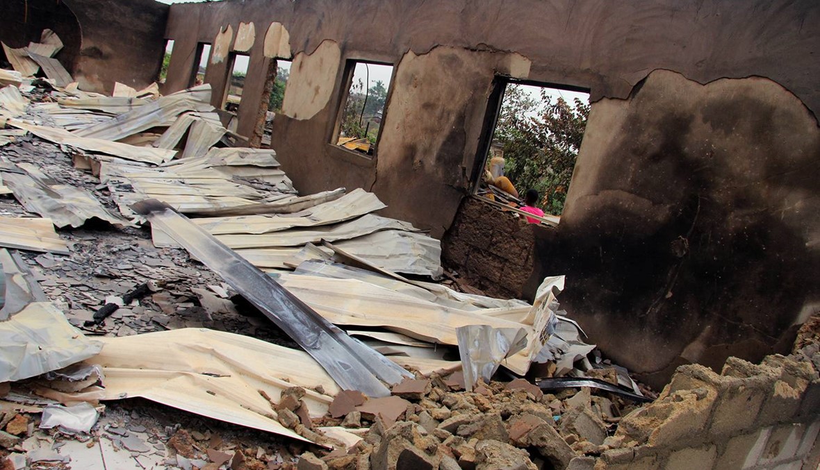 انهيار مبنى قيد الإنشاء في لاغوس... والحصيلة: مقتل 30 شخصاً