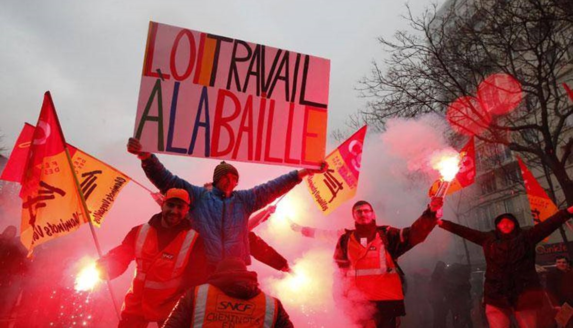 باريس... إجلاء نحو 100 متظاهر ضد مشروع إصلاح قانون العمل