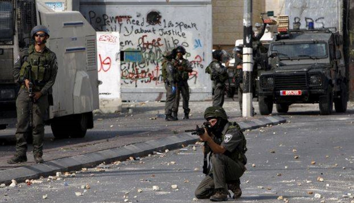 في إسرائيل... الجيش يُبرئ ضابطاً قتل فلسطينياً