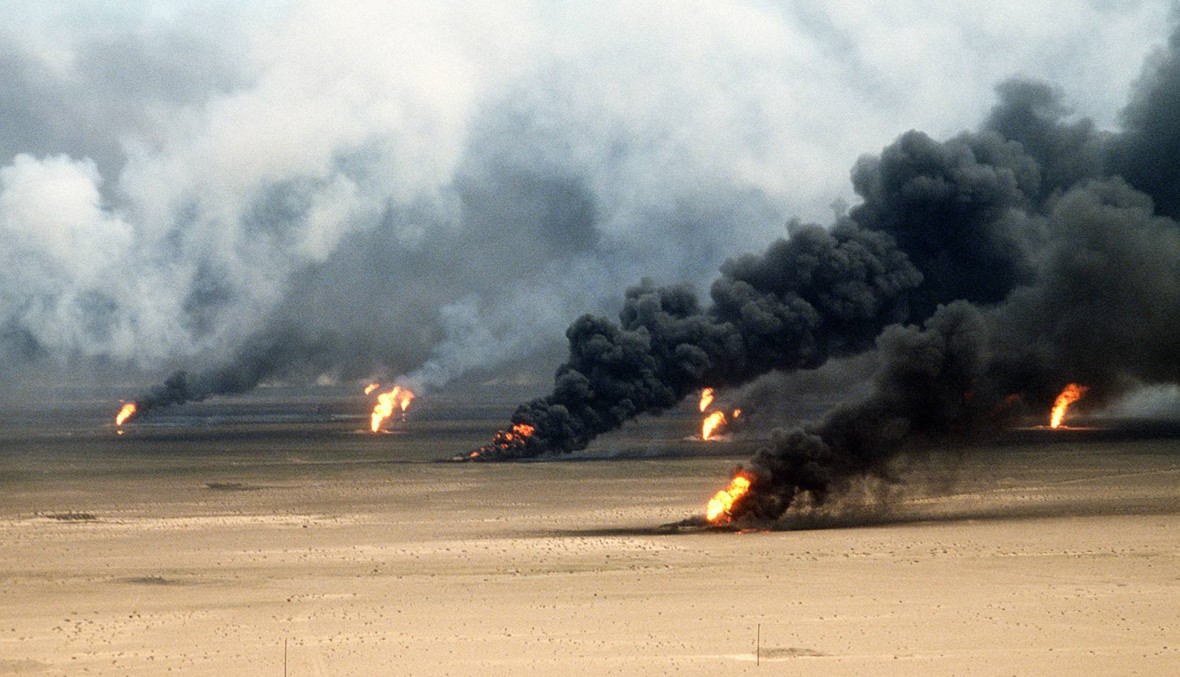الكويت توقف تصدير النفط في جميع المرافئ