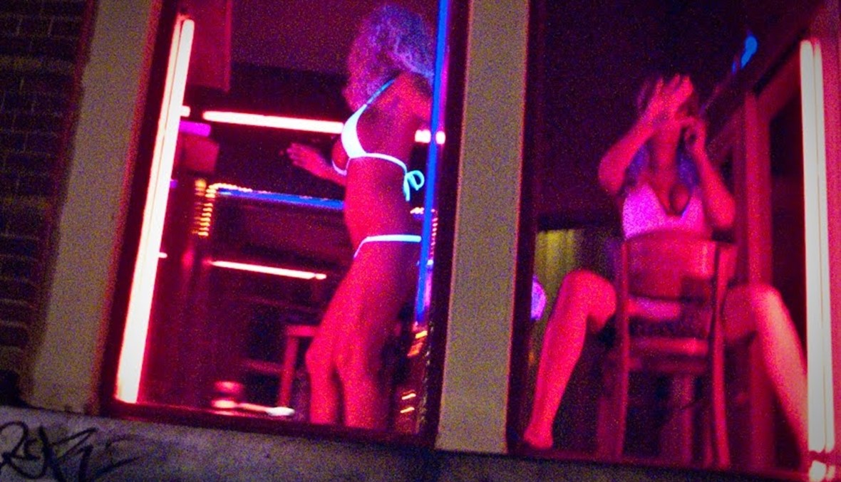 تظاهرة لعاملات جنس في اسطنبول احتجاجا على إغلاق بيوت دعارة\r\n