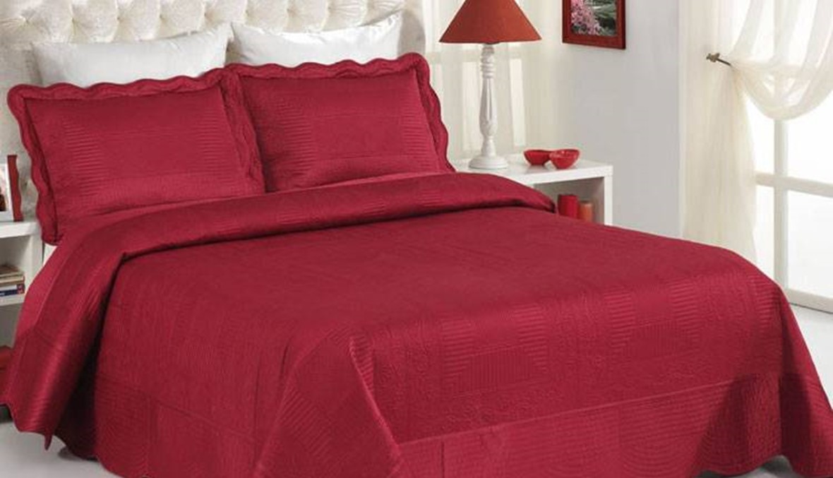 لهذا تجنب استعمال أغطية السرير ذات اللون الأحمر