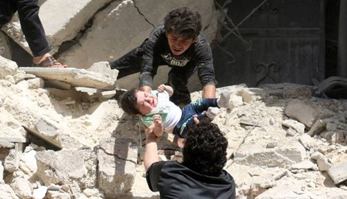 الغارات تتسبّب بـ"تدهور كارثي" في حلب ودو ميستورا طالب أوباما وبوتين بالتدخّل
