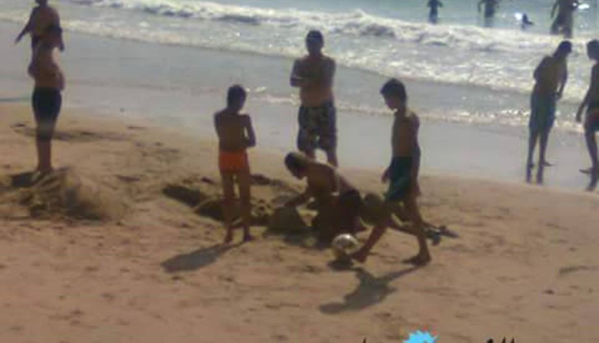 بالصور: صيدا... "ويك اند" وعطلة الفصح والعمّال على شاطئ البحر