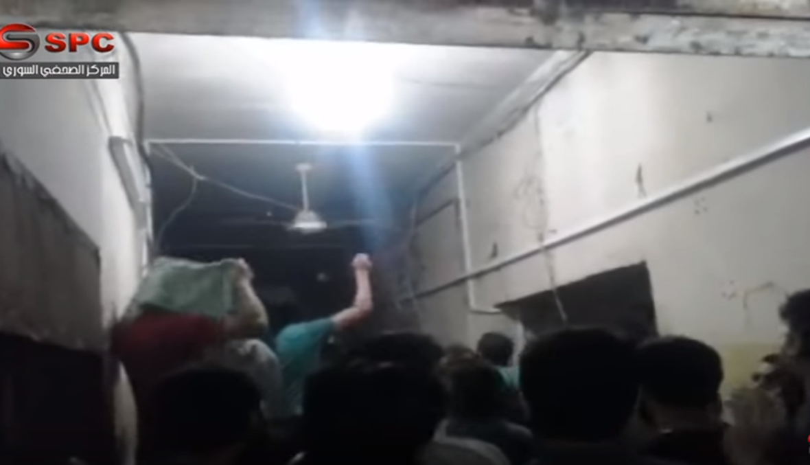 بالفيديو: ماذا يجري داخل سجن حماة المركزي؟