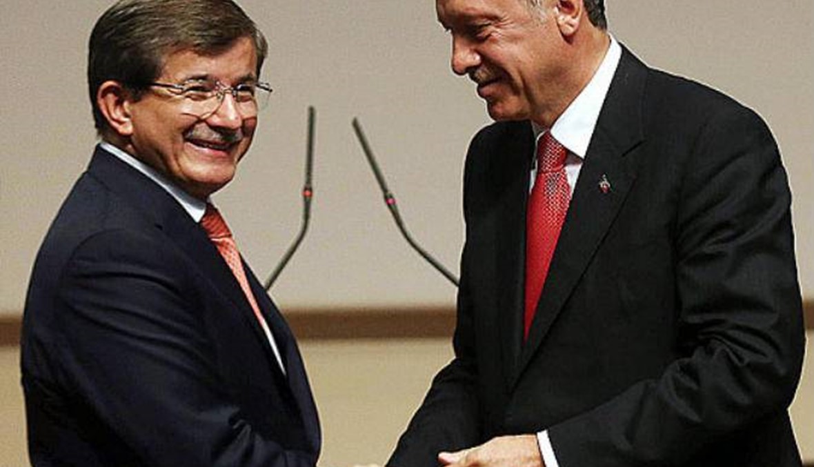 المعارضة التركية: الإطاحة بأوغلو انقلاب من قصر إردوغان