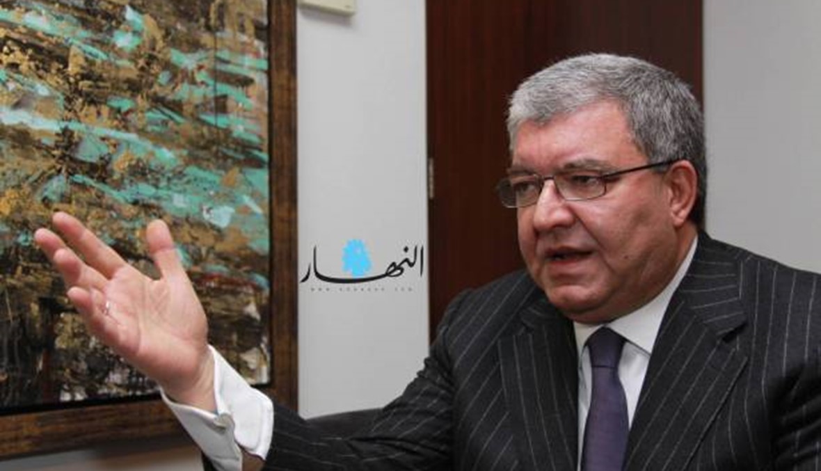 المشنوق: لتحسين الأداء الإداري والتنسيق الأمني في انتخابات الشمال