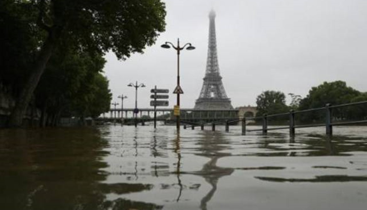 ارتفاع منسوب "السين" في باريس حدّ الـ6 أمتار... وهولاند: سنعلن حال الكارثة الطبيعية