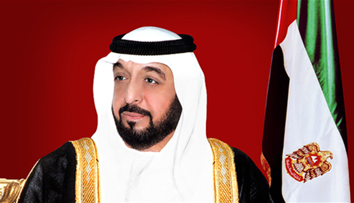 رئيس الإمارات يغادر البلاد في رحلة نادرة منذ إصابته بجلطة في 2014