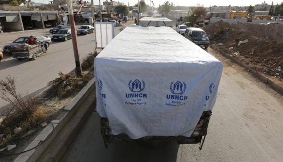 قافلة مساعدات تدخل ضاحية دوما السورية المحاصرة