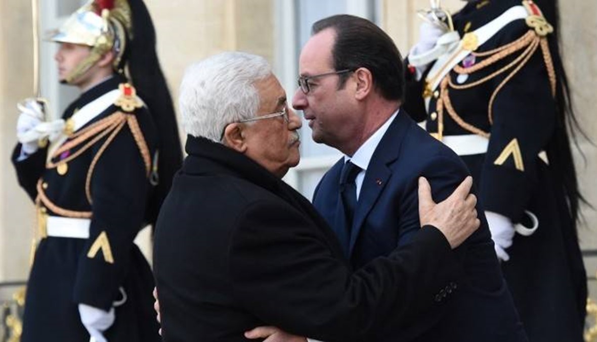 هولاند يؤكد لعباس استمرار جهود فرنسا لعقد مؤتمر دولي للسلام