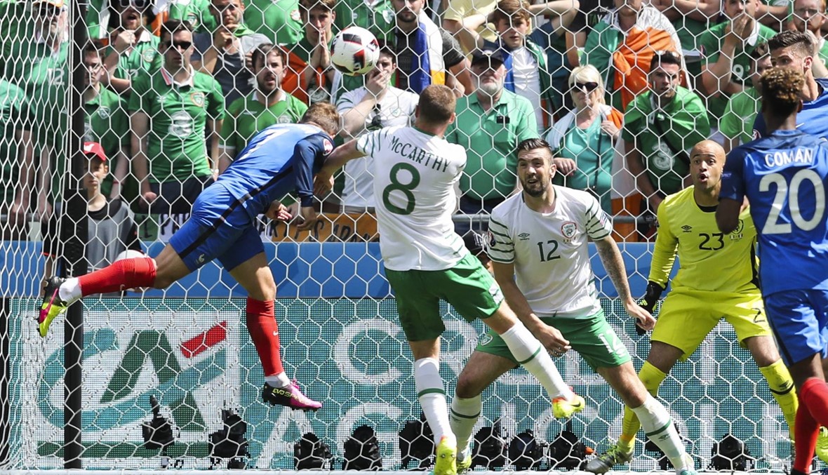 فرنسا قلبت تخلفها امام ايرلندا الى فوز عزيز 2 - 1
