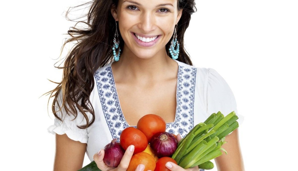 5 أطعمة يجب على المرأة أن تتناولها لتبقى بصحة جيدة