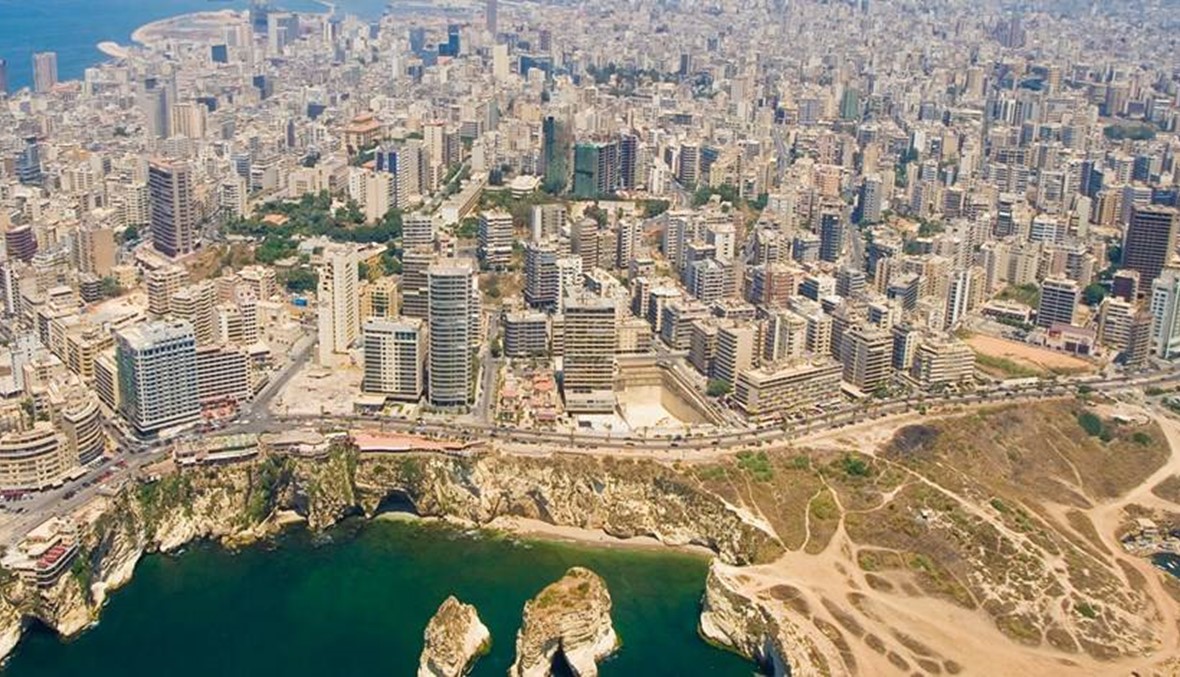 من رأس بيروت إلى الأشرفيّة: الجامعة - المدينة