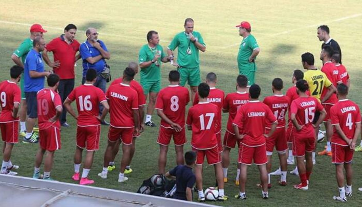 منتخب لبنان لكرة القدم يعاود تدريباته