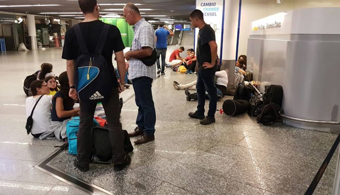 لبنانيون أمضوا الليل على أرض مطار فرنكفورت علقوا 18 ساعة... والأفضلية للجوازات الأجنبية
