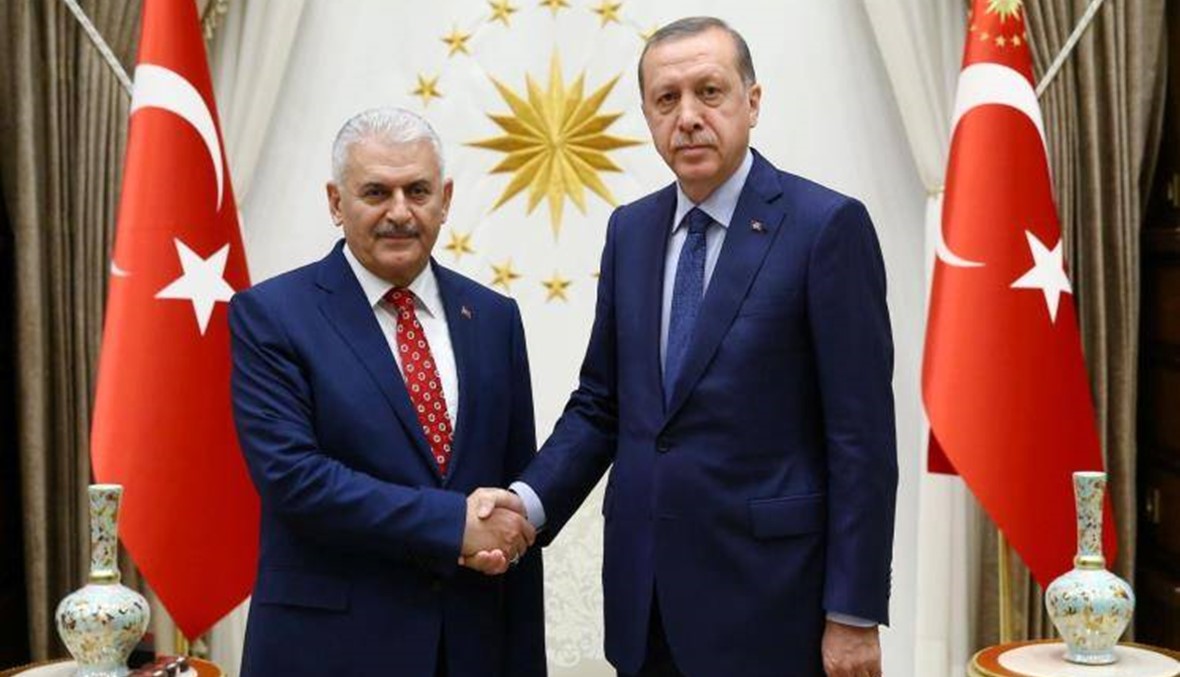 تركيا المنشغلة بنفسها بعد الانقلاب الفاشل تساهم في خلط جديد للأوراق في المنطقة؟