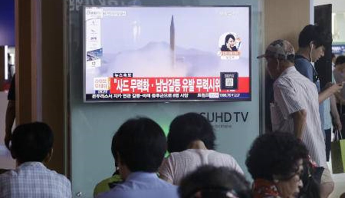 كوريا الشمالية تجري تجربة لصاروخ باليستي وواشنطن وطوكيو تحذرانها