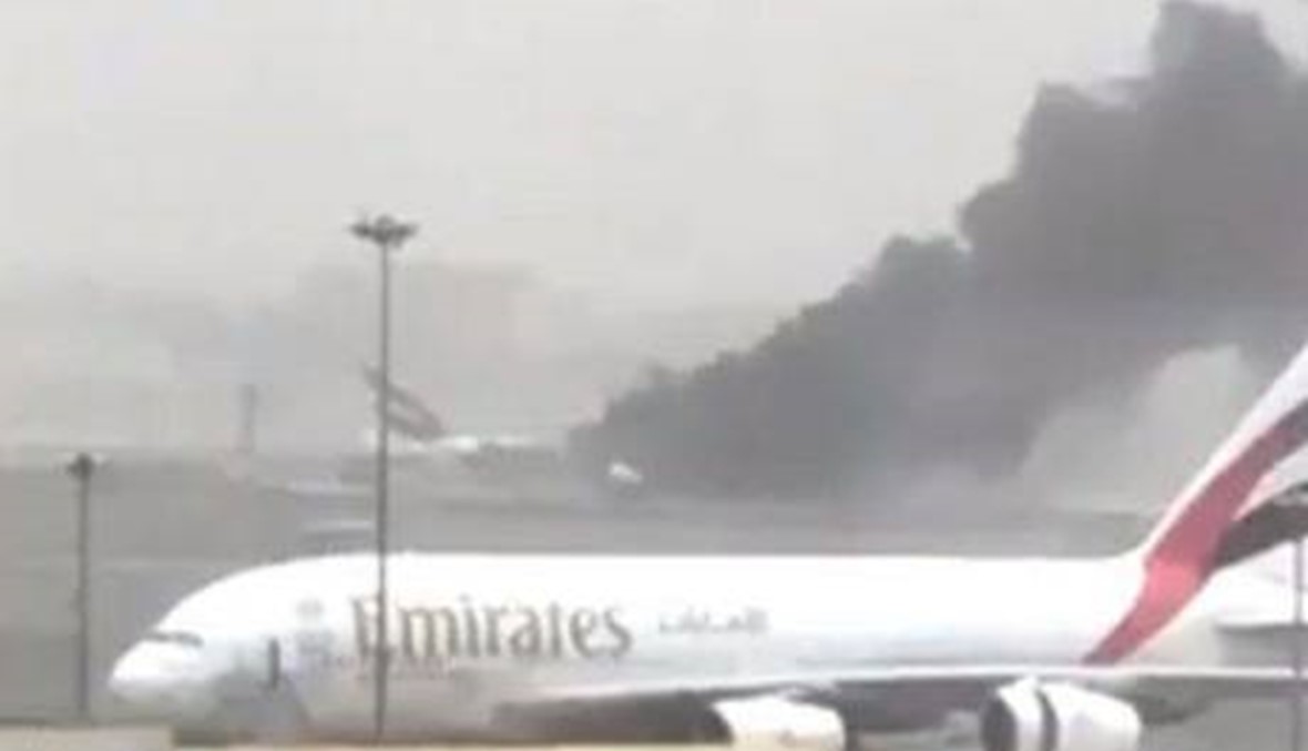 بالفيديو- طائرة لطيران الإمارات تتعرّض لحادث... ووفاة رجل إطفاء