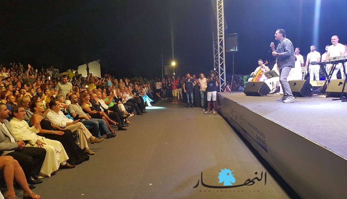 مهرجانات جسر المدفون انطلقت مع راغب علامة... اللبنانيون يجتمعون على الفرح
