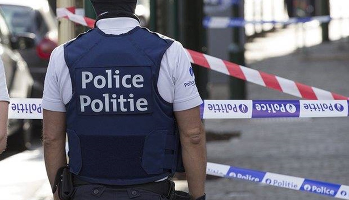 في بلجيكا... "هتف الله اكبر" وهاجم شرطيتين بساطور