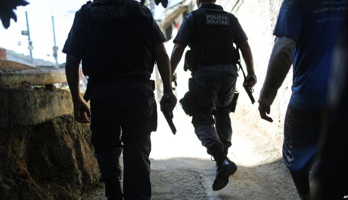 ريو: نيران تجّار مخدرات تصيب شرطيَيْن بجروح... "هجوم مؤسف وجبان"