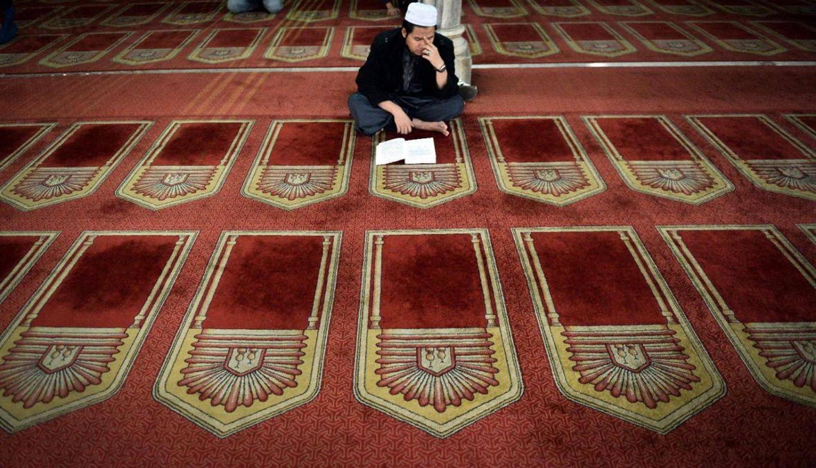"داعش" كفّر الجميع ولا إجماع على إخراجه من الدين... لماذا يرفض الأزهر وفضل الله تكفيره؟