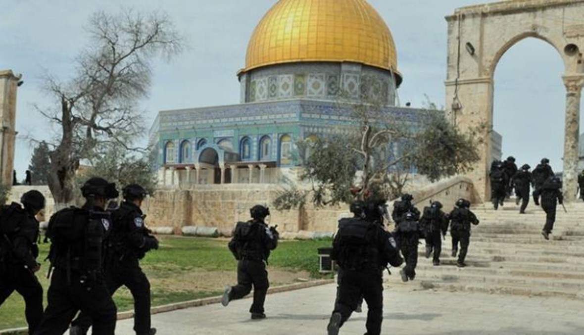 توتر بين الفلسطينيين والإسرائيليين... ومئات اليهود يتوجّهون الى المسجد الأقصى