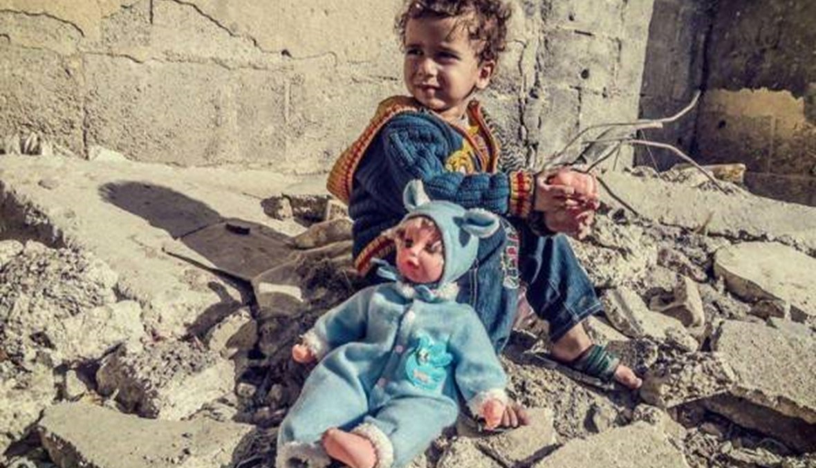 معاناة عمران تختصر مأساة ملايين الأطفال... إنّه "الوجه الحقيقي للحرب"!