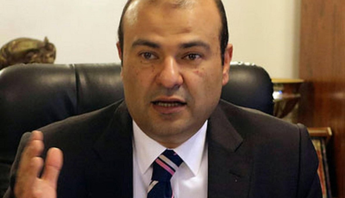 وزير التموين المصري يعلن استقالته على خلفية قضية فساد في توريد القمح