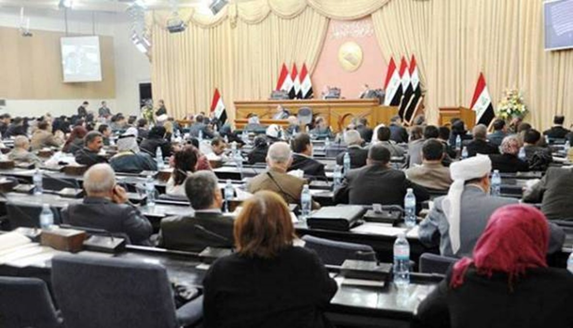 عراك بالايدي في البرلمان العراقي\r\nعلى خلفية تبادل الاتهامات بالفساد