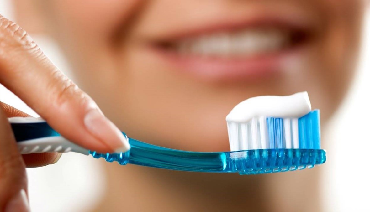 تنظيف الأسنان يقي من سرطان الأمعاء